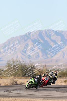 media/Dec-07-2025-CVMA (Sun) [[3e7d2de5dc]]/Race 16-Formula Middleweight/